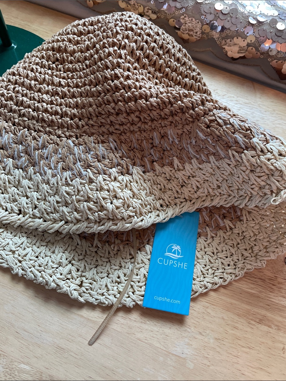 Cupshe Two-Tone Crochet Sun Hat in Natural and Tan